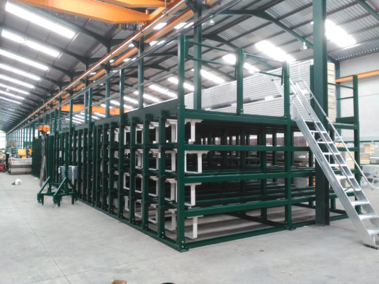 Sistema de almacenamiento de perfiles largos entre columnas