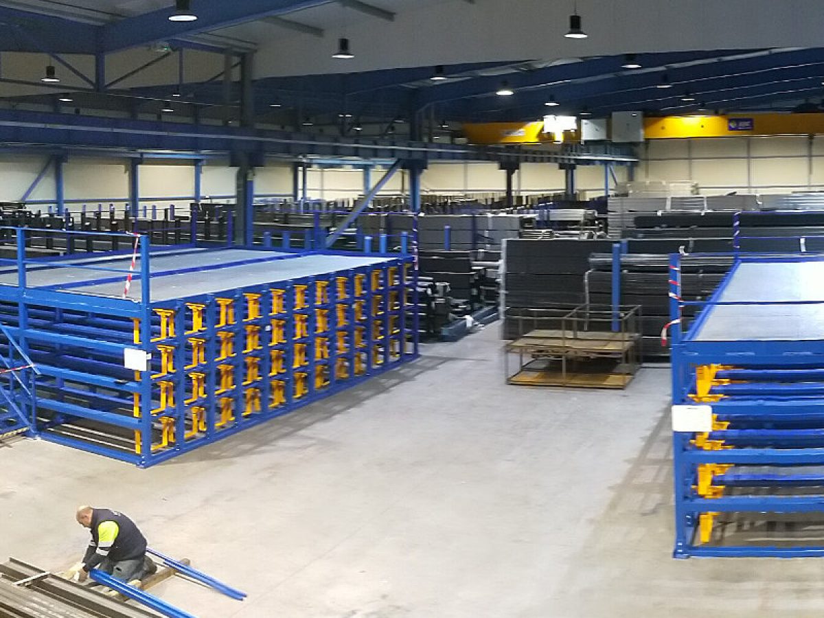 Sistema de almacenamiento de perfiles largos